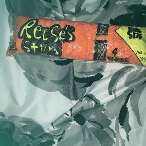 Reces stick paper squshie $1